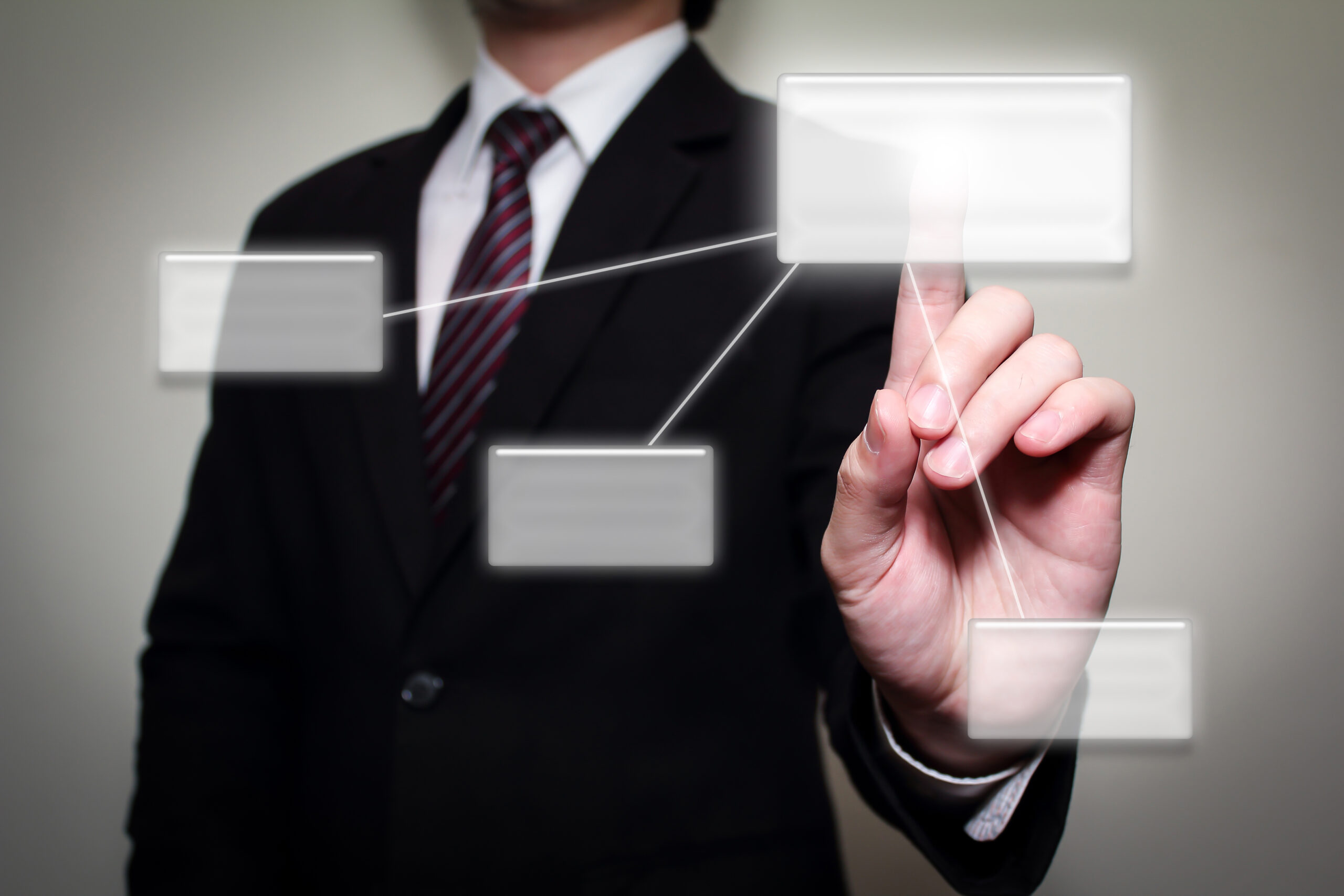 bussinessman-with-flowchart sales presentations